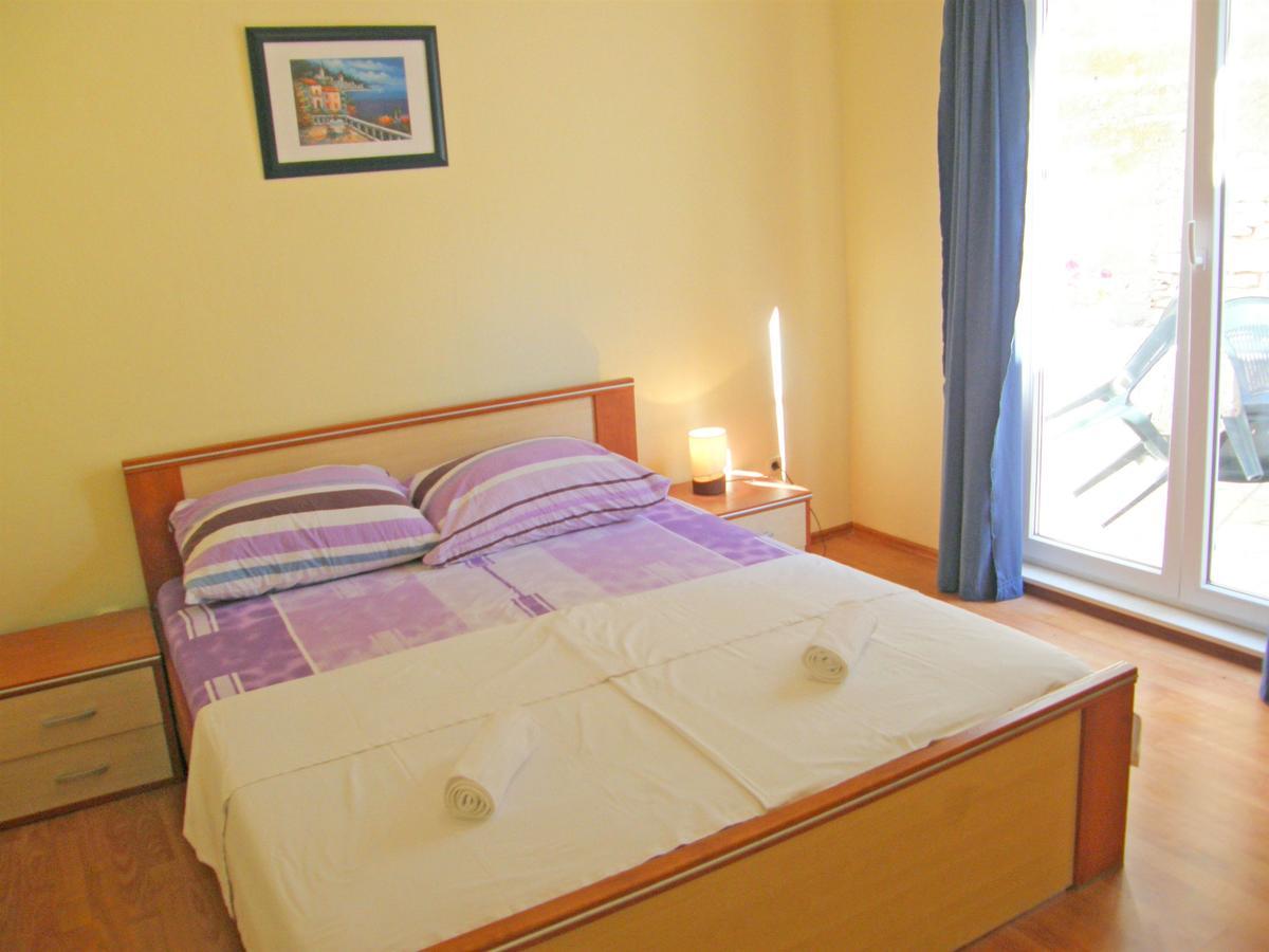 Apartments Jurica Primošten Екстериор снимка