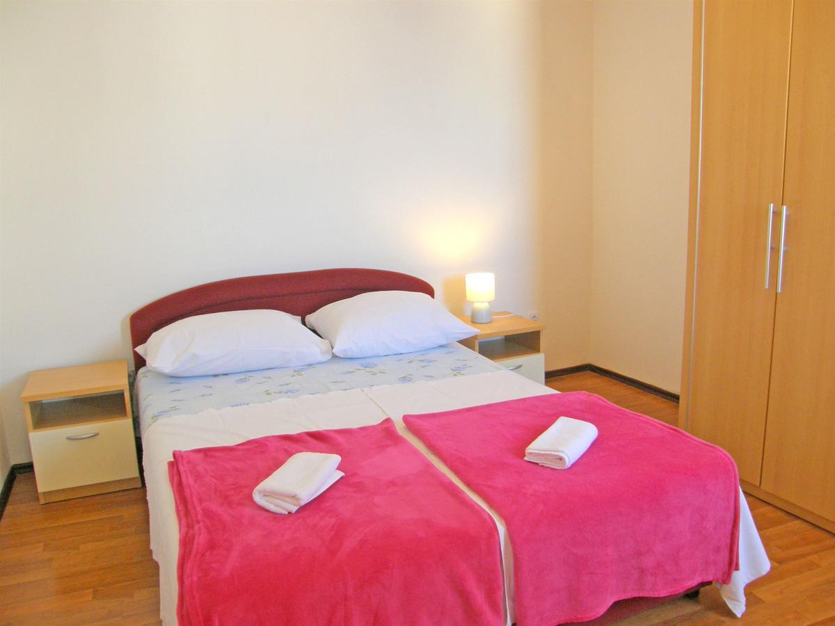 Apartments Jurica Primošten Екстериор снимка