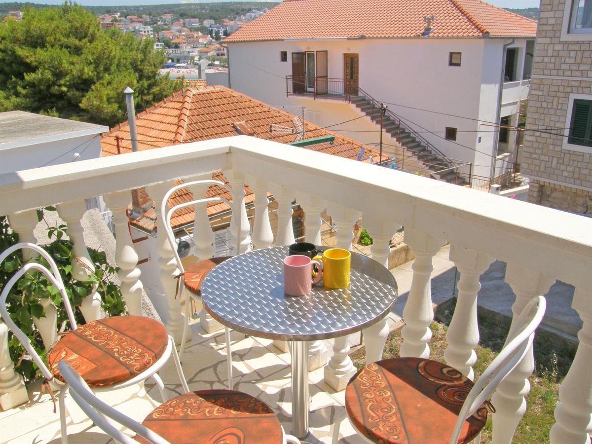 Apartments Jurica Primošten Екстериор снимка
