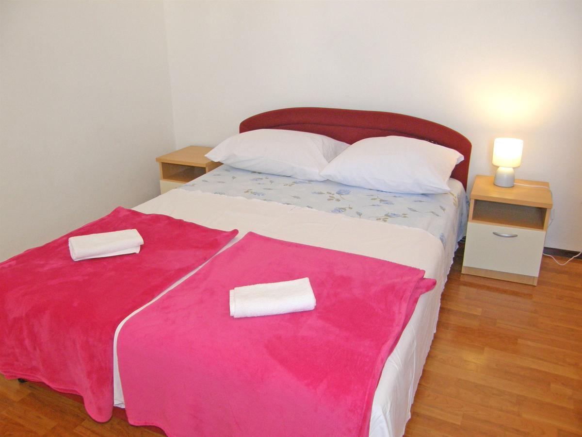 Apartments Jurica Primošten Екстериор снимка